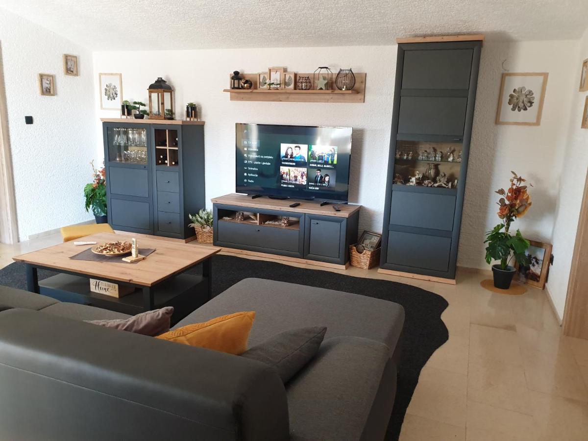 Apartman Anabella Rovanjska Exterior foto